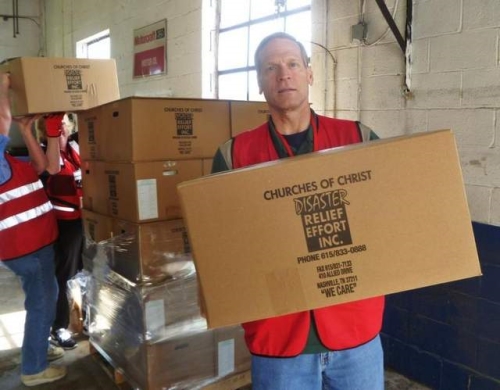 Red Cross Distributes COC Relief in Clarksville, TN
