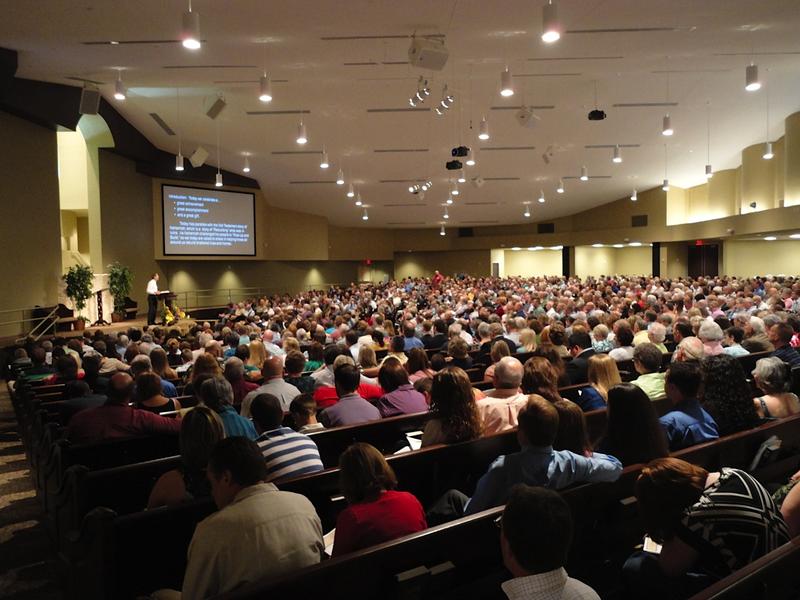 Burleson church opens new building